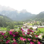 فندق Hotel Corona فال دي زولدو