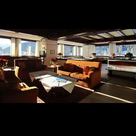 Hotel Corona 호텔 발 디 졸도