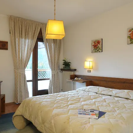 Hotel Corona Hotel 3*