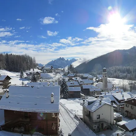 فندق Hotel Corona فال دي زولدو