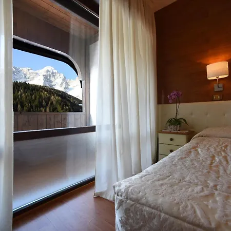 Hotel Corona