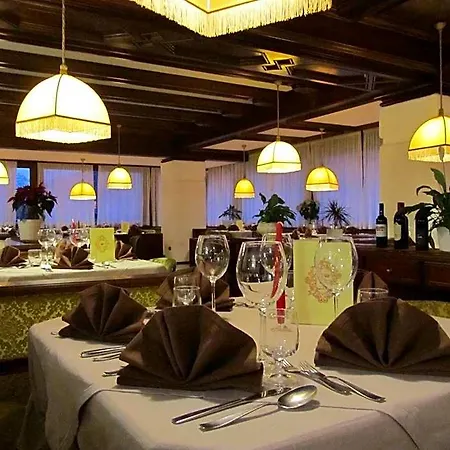 Hotel Corona 3*