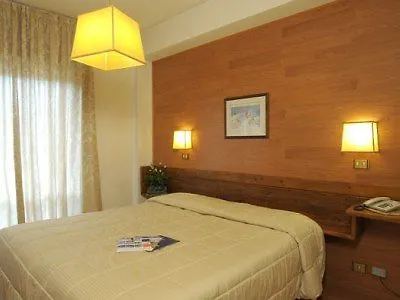 Hotel Corona Отель Валь-ди-Цольдо