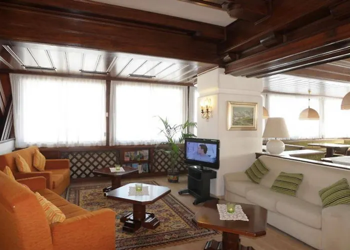 Hotel Corona Hotel 3*